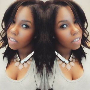 Meet your Posher, Elise